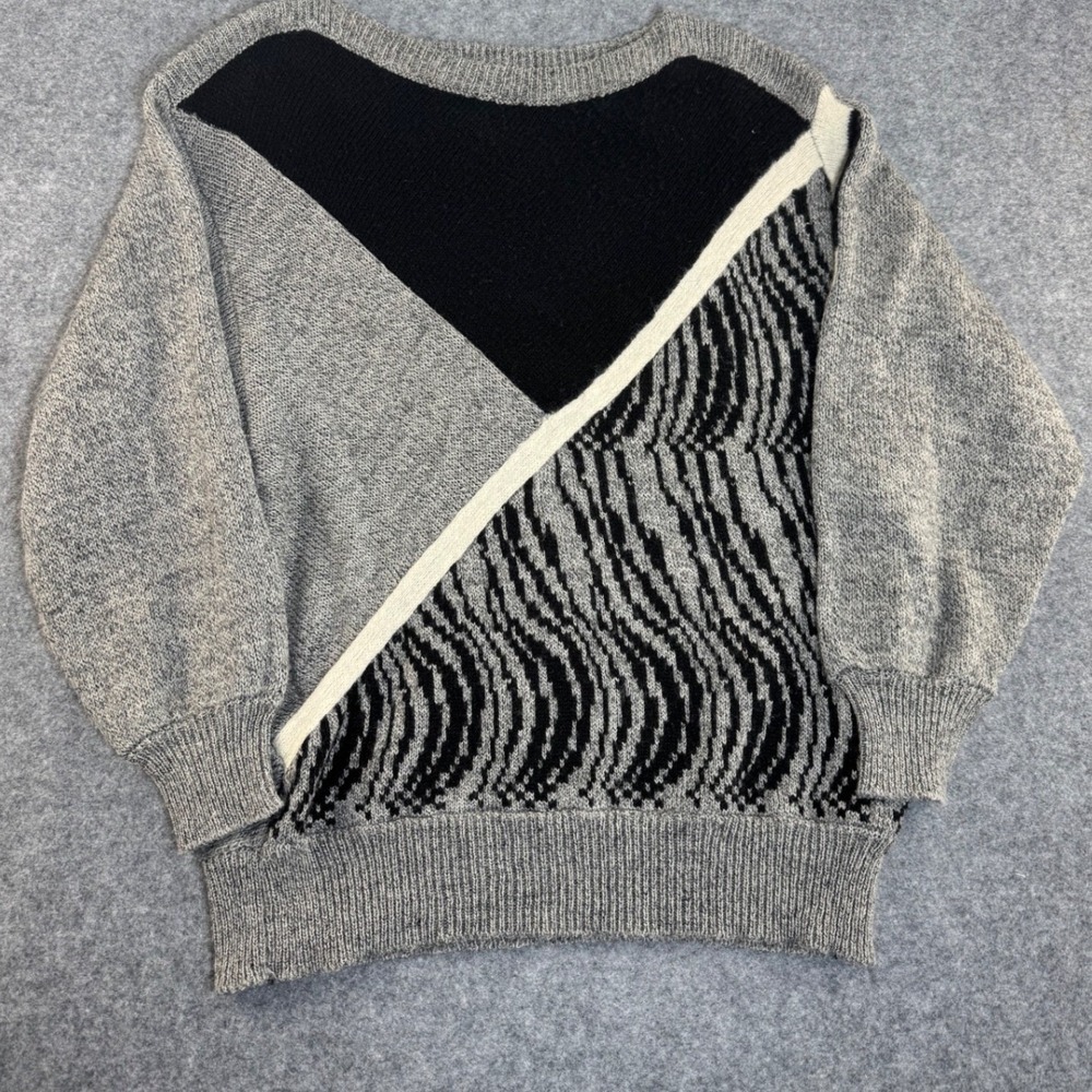Knitivo Geometric Print Sweater Women Size 42 Gray Black White Long Sleeve